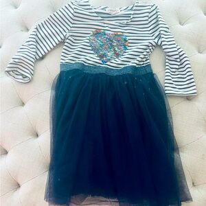 Chenault girl size 4-5 (xs)